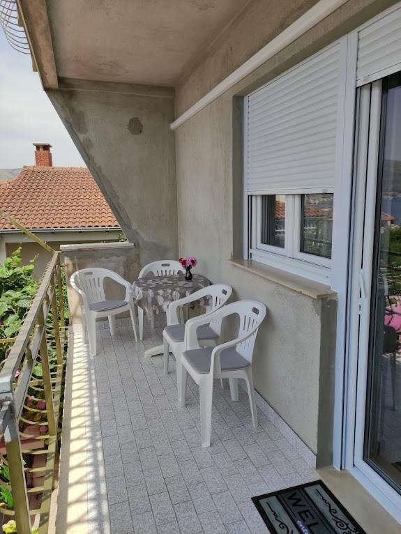 Apartmani Mila A1 & A2 & 3 Trogir Exterior foto